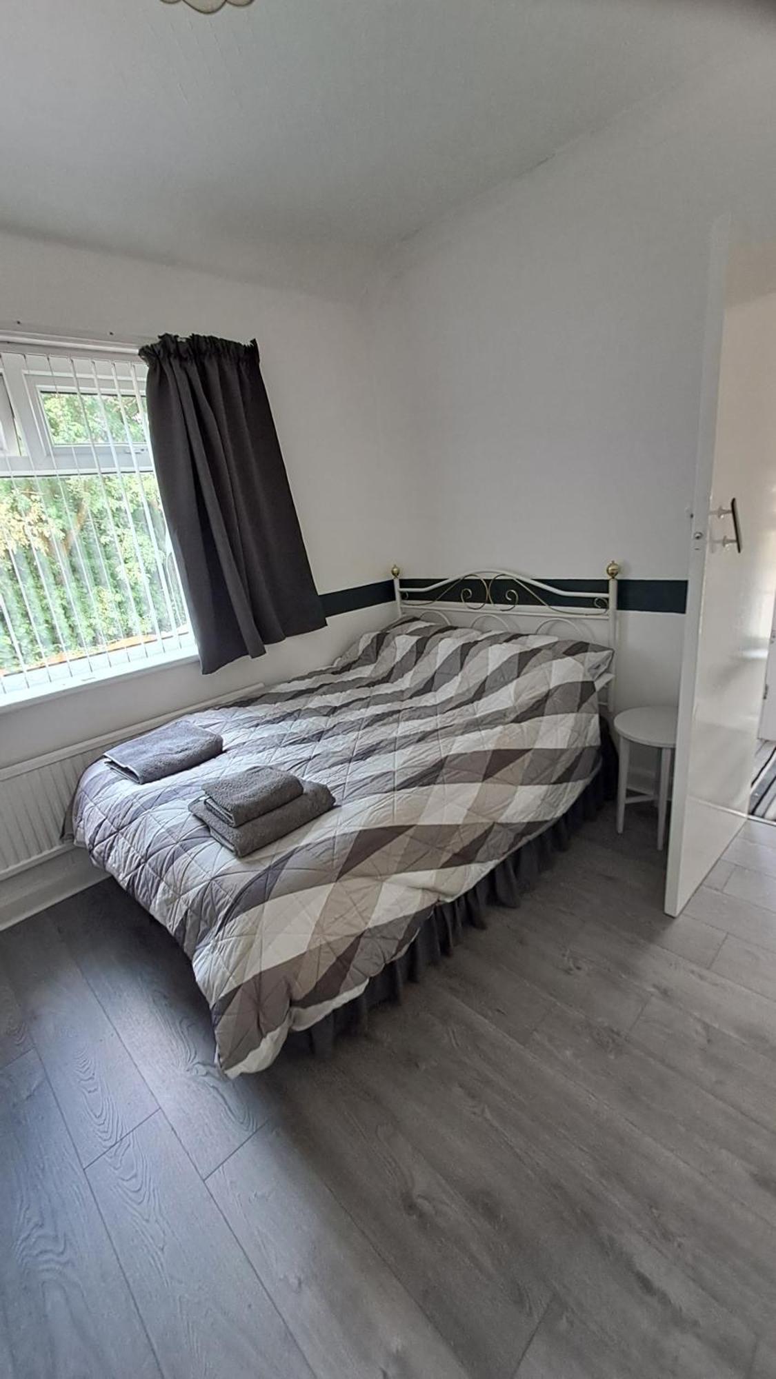 Dalton House - Three Bedroom Property Stretford Free Parking Near The Trafford Centre Manchester Exterior foto